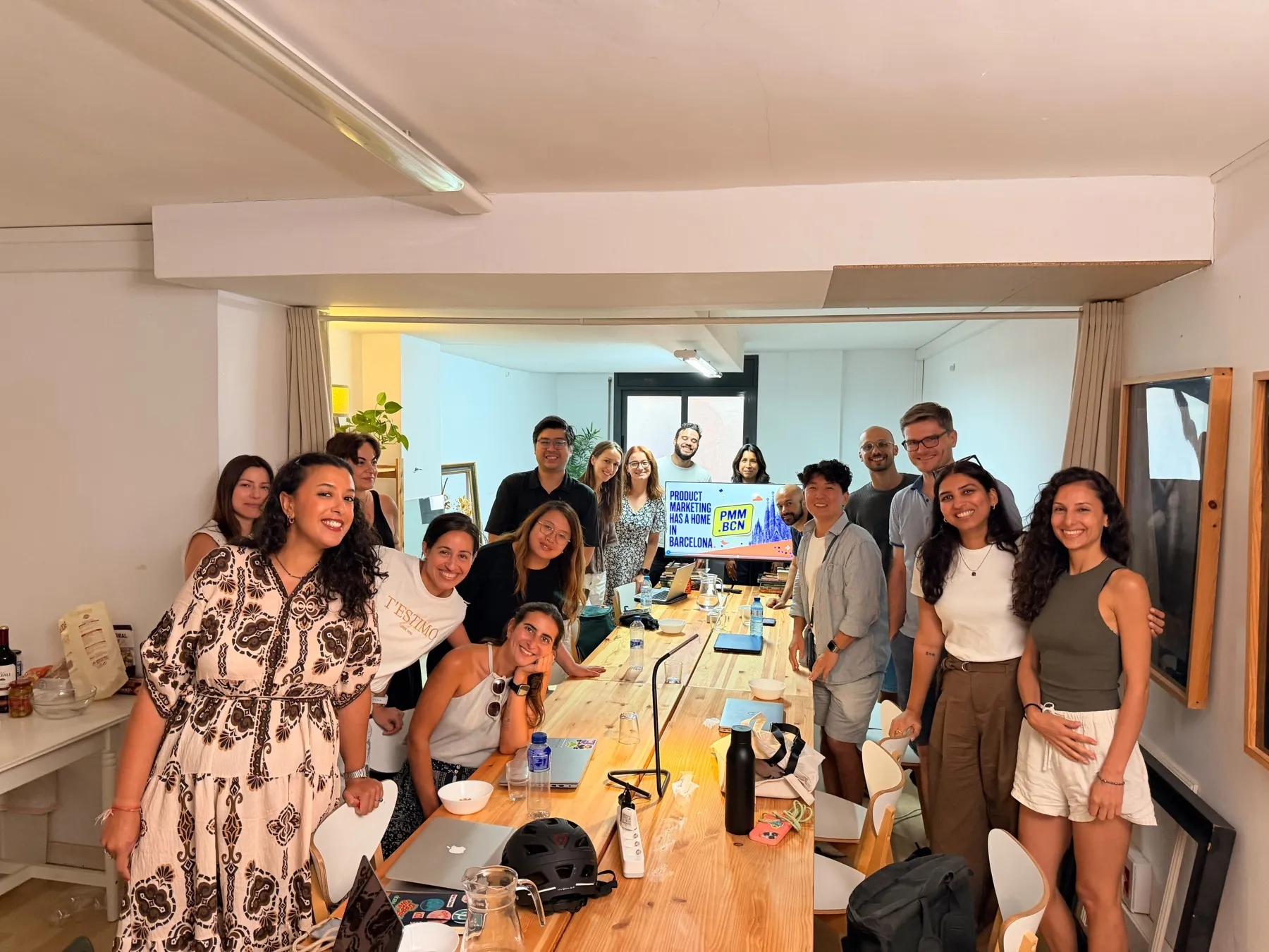 The full group at the PMM.BCN coworking day and AI agents workshop in Poblenou